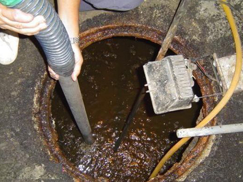 工布江达隔油池清理